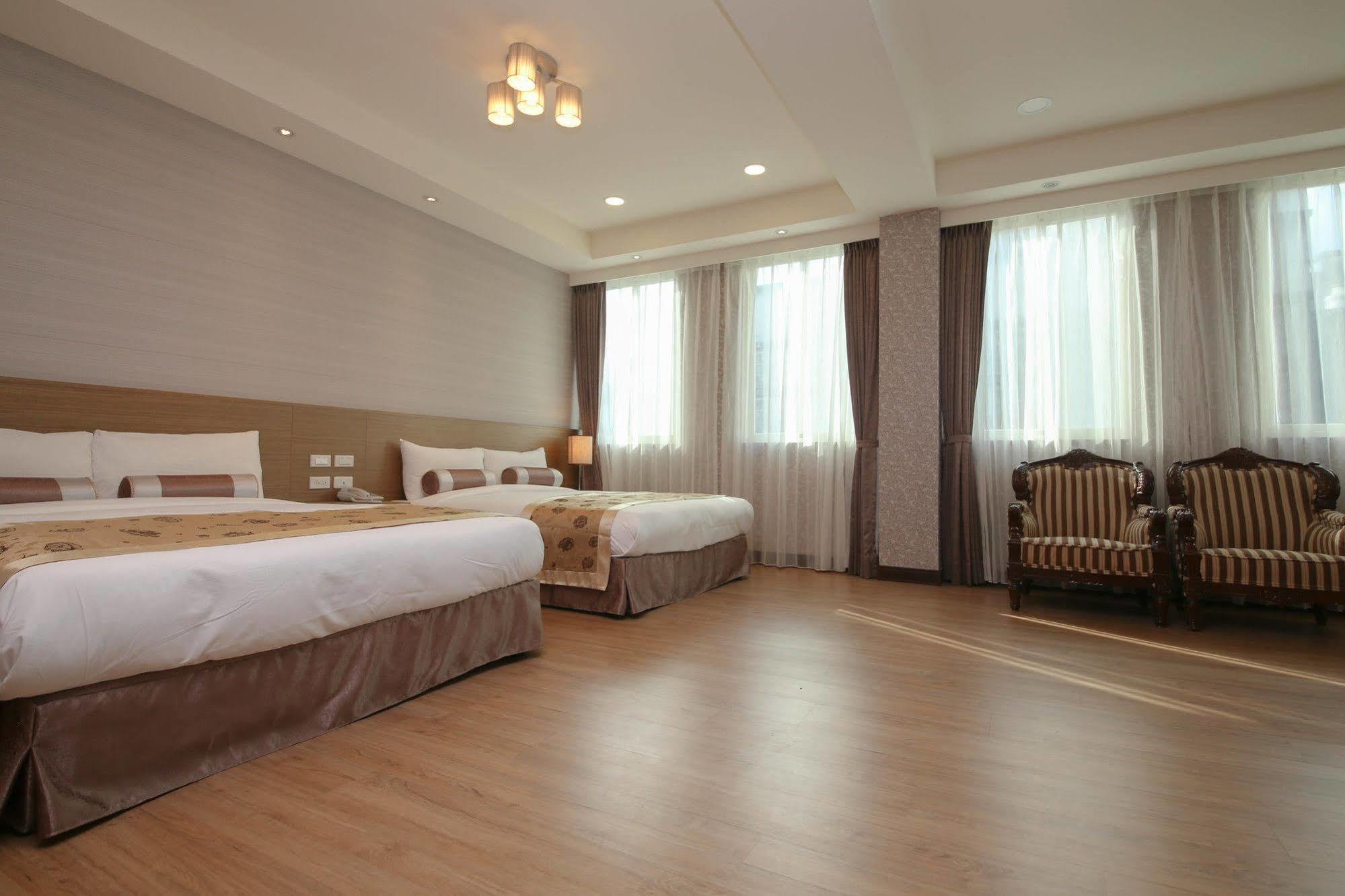 Finders Hotel Hualien Wen Hua Buitenkant foto